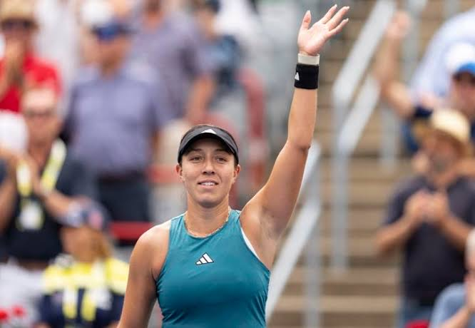 足球天赋异 足球天赋异