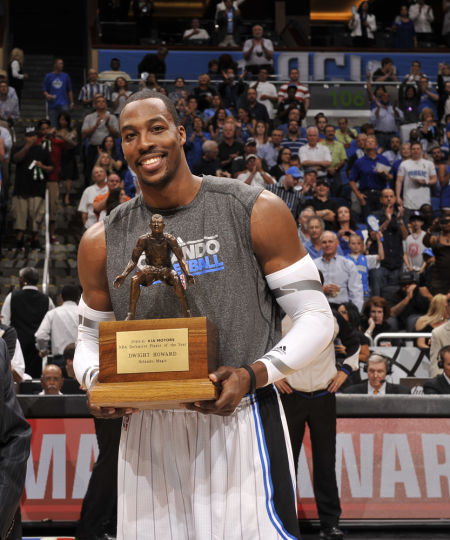 禁区前沿的 禁区前沿的